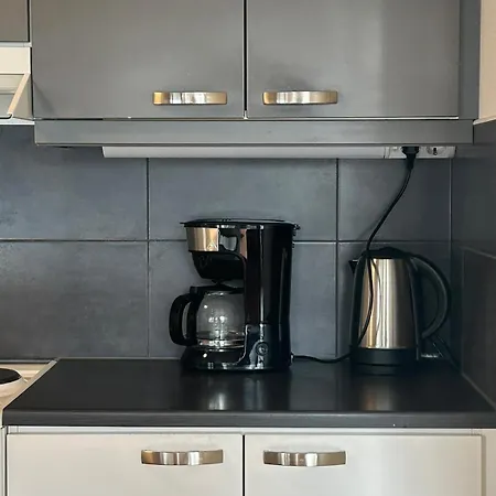 One Bedroom 아파트
