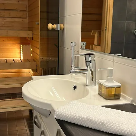 One Bedroom Apartment *