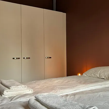 公寓 One Bedroom *